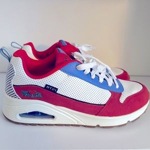 COPY - BT21 TATA Skechers size 10